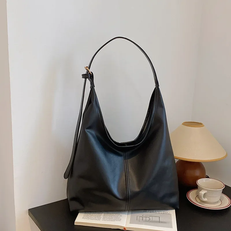 Minimalist Large-Capacity PU Tote Bag for Women 3