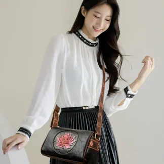 Women’s Floral Print Crossbody Bag (Soft & Stylish) 11