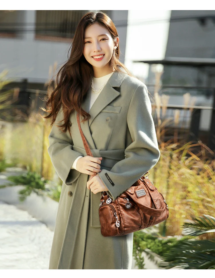 Luxury Rivet Shoulder Tote for Women 15