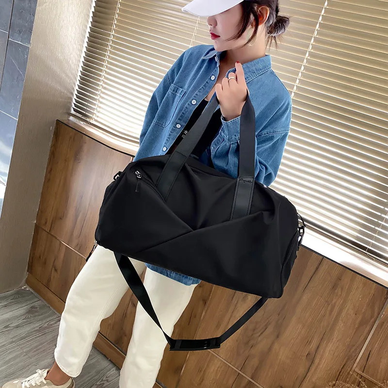 Smart Dry-Wet Gym Duffle Bag for Women on the Go 4
