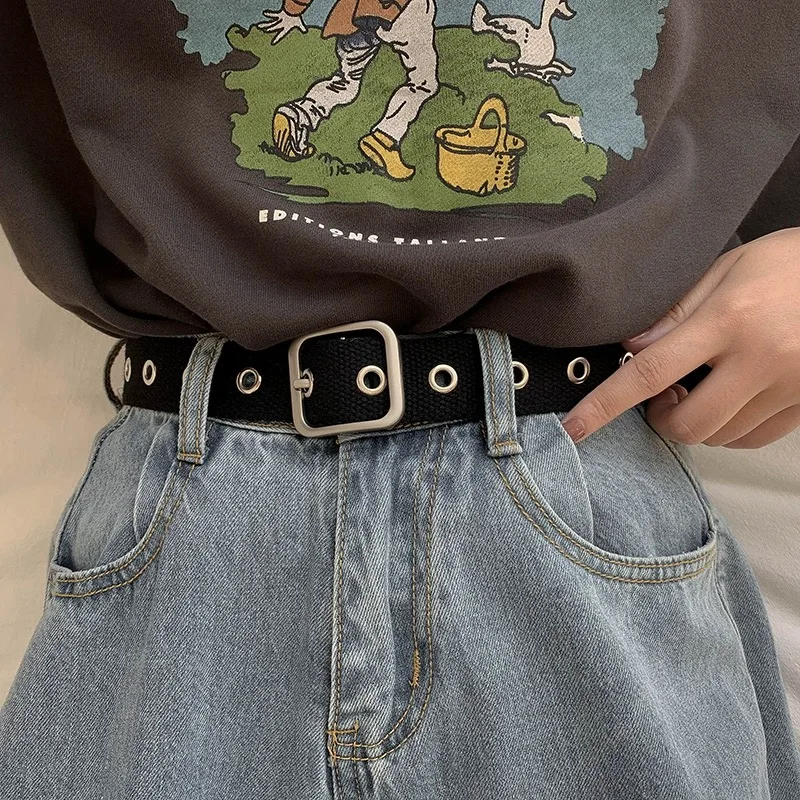 Perforated Canvas Belt – Women’s Street-Style Jeans Essential 2